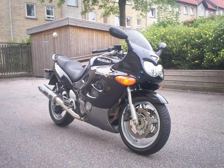 Suzuki GSX 750F billede 2