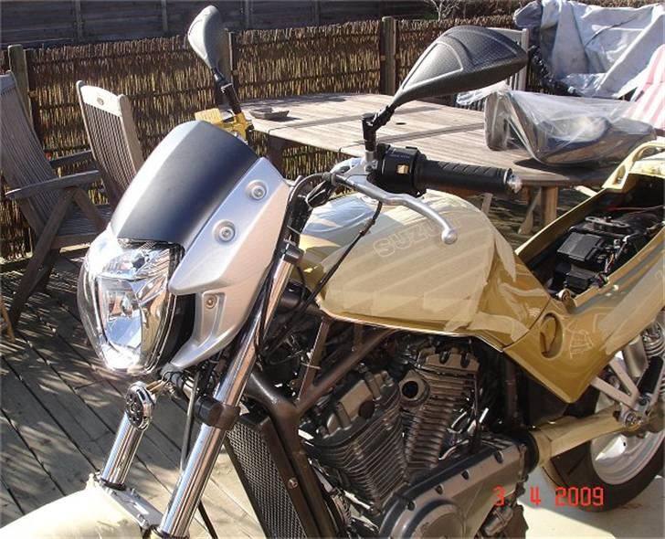 Suzuki vx 800 ( SOLGT ) - Klar til at renoverede calibre monteres, - så mangler kun potterne..  mums.. billede 2