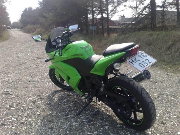 Kawasaki NINJA 250R (Solgt) billede 17