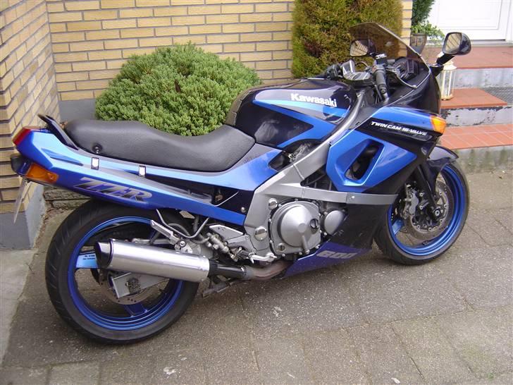 Kawasaki ZZR-600 billede 5