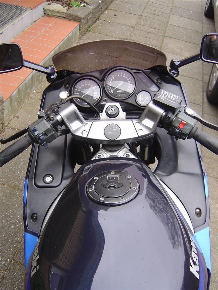 Kawasaki ZZR-600 billede 6