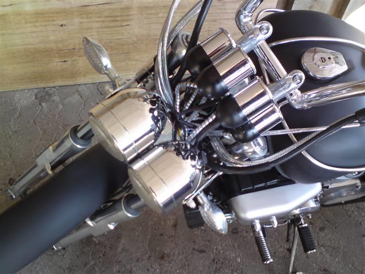 Honda super magna (solgt) - nydelige forlygter billede 3