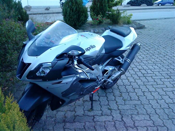 Aprilia RSV Mille R billede 4