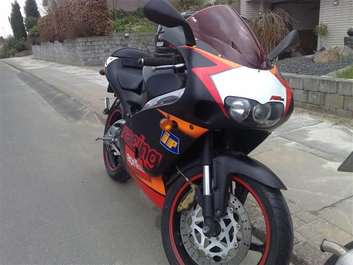 Aprilia rs 125 - ser sq fin ud forfra billede 1