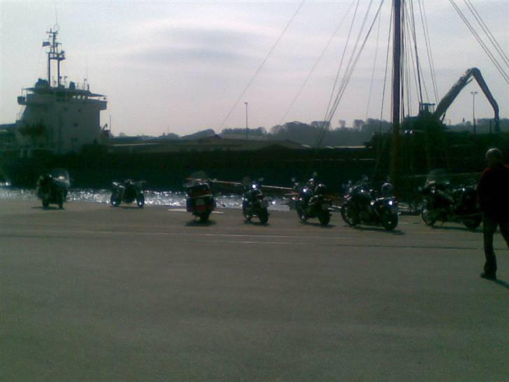 Suzuki GSXR 750 solgt billede 12