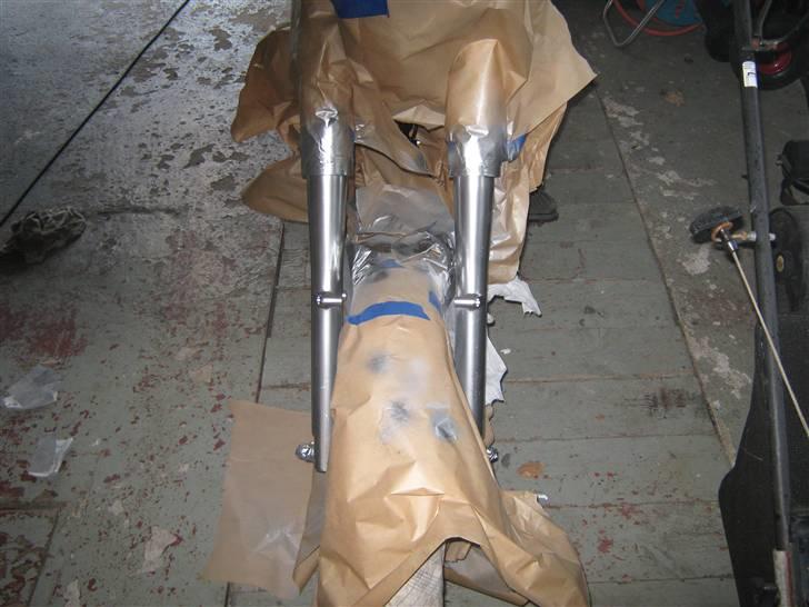 Jinlun jl 150-5 - så har jeg malet 3 lag crom maling på forgaffel det ser godt ud nesten pænere end da den var ny. billede 16