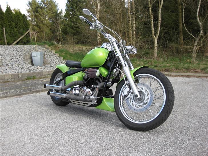 Yamaha dragstar "bobber" - lidt sol på tanken, det pynter... billede 16