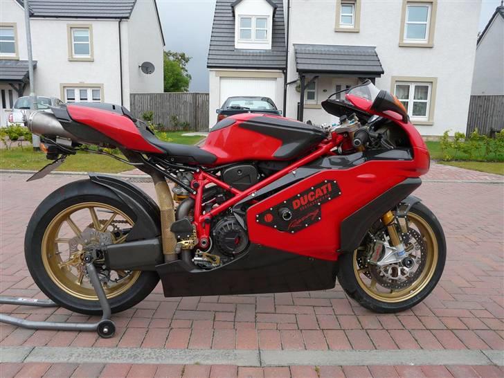 Ducati 999R - Slut resultat efter mange timer og møje og besvær, og mange timer på ebay for stumper billede 12