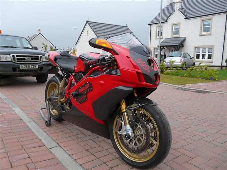 Ducati 999R - Slut resultat efter mange timer og møje og besvær, og mange timer på ebay for stumper billede 14