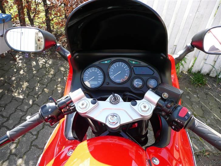 Suzuki GSX600F billede 2