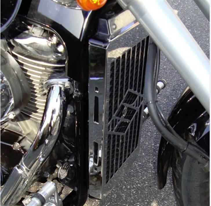 Suzuki M 800 - Mapam-gitter til køleren billede 3