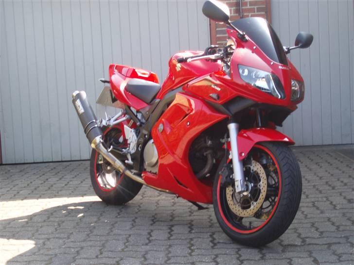 Suzuki SV 650 S *Solgt* - Lige en forsmag på de nye dele.. Egosæde, sort kåbeglas og miniblink :P billede 13