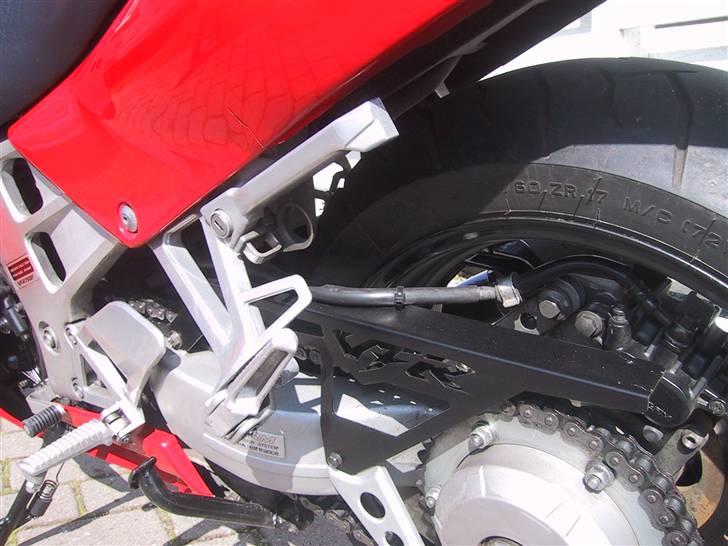 Honda VFR 750 F RC 36 - Lidt pænere end originalt kædeskærm. billede 4