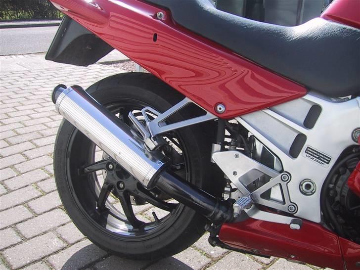 Honda VFR 750 F RC 36 - Nogen der kender navnet på denne udstødning ? billede 6