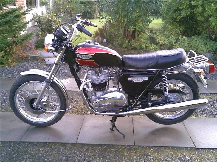 Triumph Bonneville T140E (Solgt)) billede 1