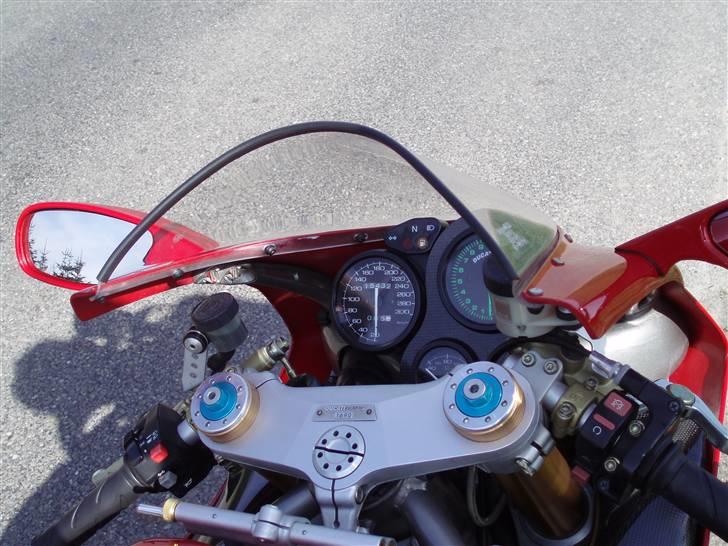 Ducati 996 SPS Nr. 1690 *SOLGT* - kørt lige knap 15.700 km april 2009. Bemærk den nummereret plade på gaffelbroen ;-) billede 14