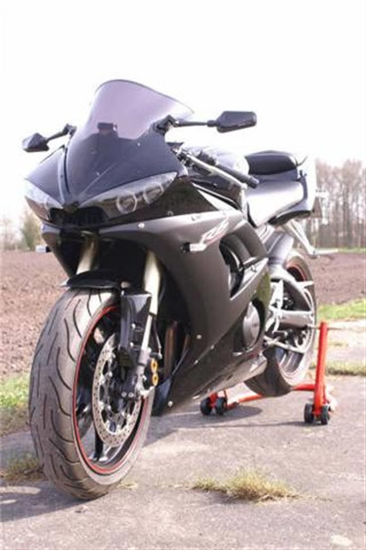 Yamaha YZF R6 billede 4