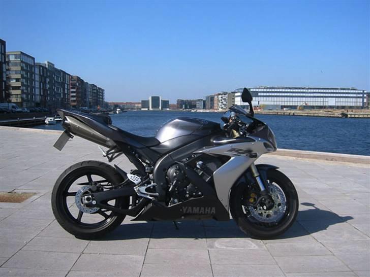 Yamaha YZF R1 *SOLGT* billede 6