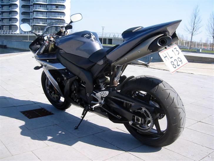 Yamaha YZF R1 *SOLGT* billede 11