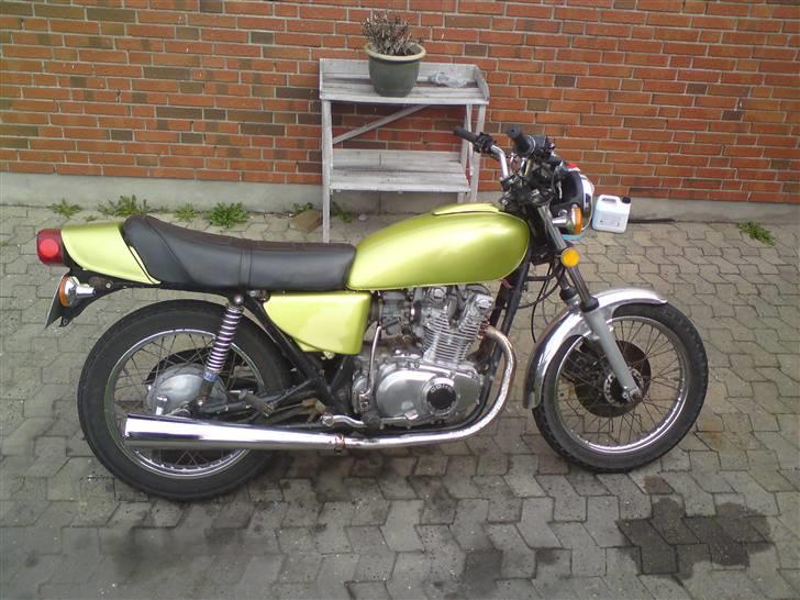Suzuki gs 400 billede 5