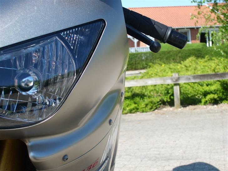 Kawasaki ZX6R  -  STJÅLET! - Forlygter billede 3