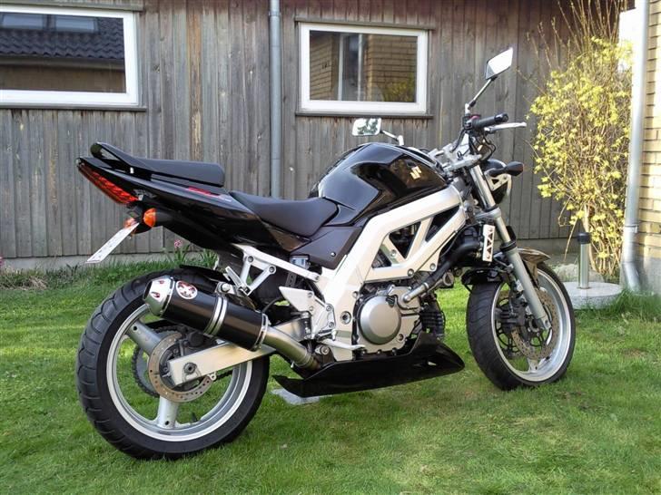 Suzuki Sv 650 Naked - Som den står nu.. Super nice.. :) billede 7