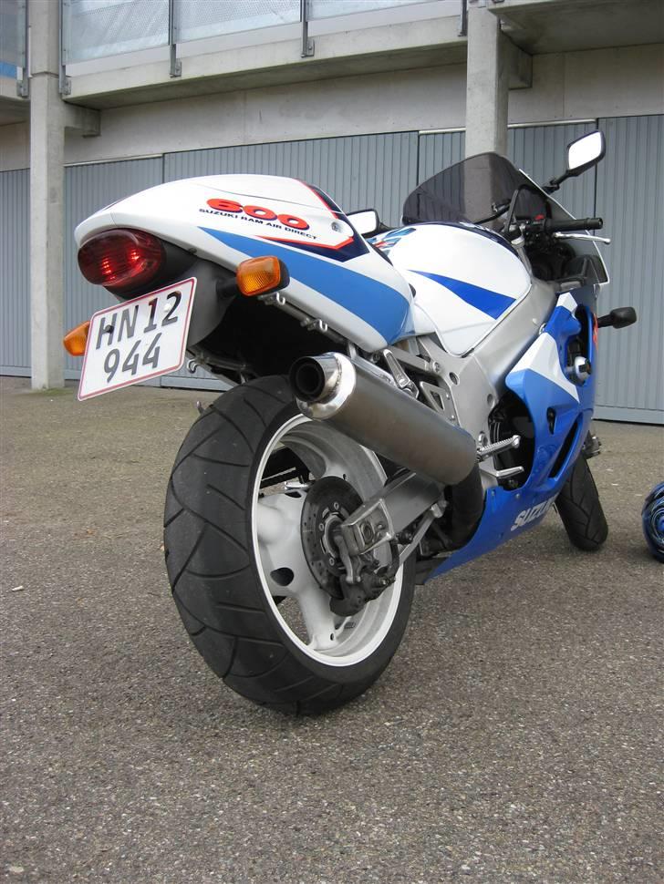 Suzuki GsxR 600 billede 8