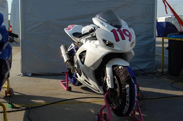 Suzuki GSX-R 750 K7 FORÆRET VÆK! - Pannonia billede 12