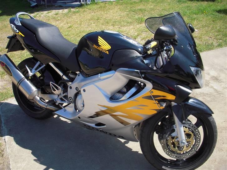 Honda CBR 600 f4 billede 1