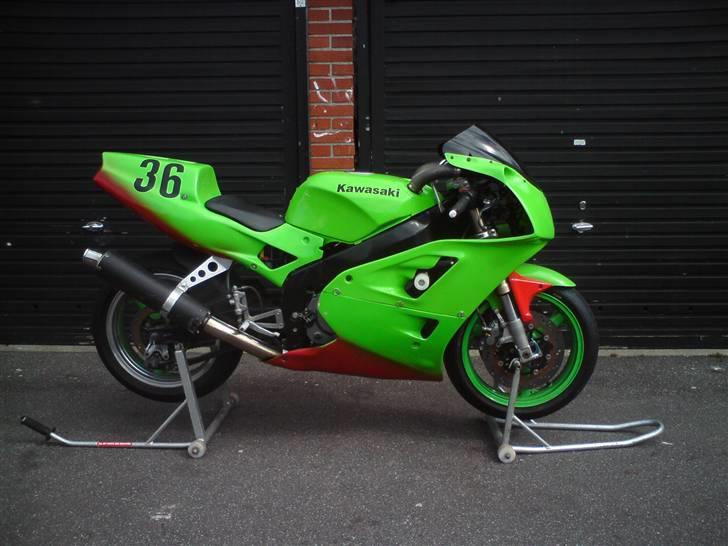 Kawasaki ZXR400 #SOLGT# - Såsan så den ud før farveskift billede 6