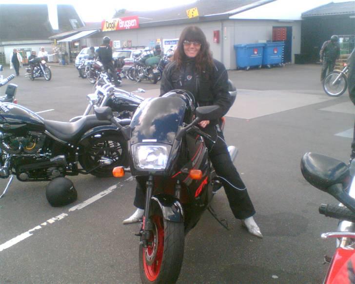 Kawasaki GPX600R billede 1