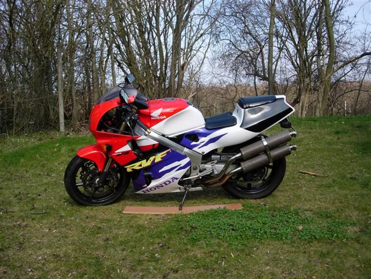Honda RVF400 R *Død*  billede 1