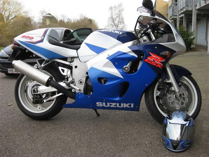 Suzuki GsxR 600 billede 1