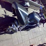 Suzuki gsxr-gk73 400