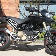 Ducati Hypermotard 1100S *Solgt*