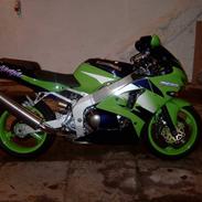 Kawasaki ZX6R Ninja   (solgt)