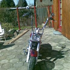 Lifan Xinling 250 V "Bobber"