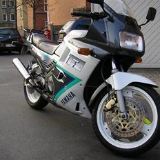 Yamaha FZ 750 Genesis 