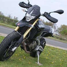 Aprilia Dorsoduro 750 (Solgt)