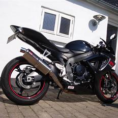 Suzuki GSXR 750 K7