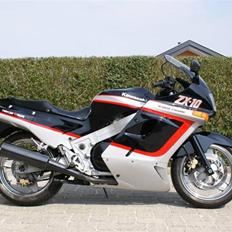 Kawasaki ZX10 (SOLGT)