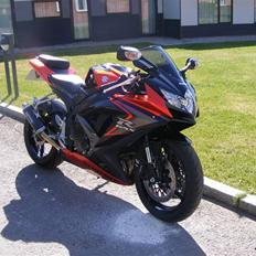 Suzuki GSXR750R solgt
