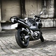 Suzuki GSX 750 F *solgt*