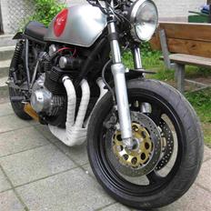 Suzuki GS750