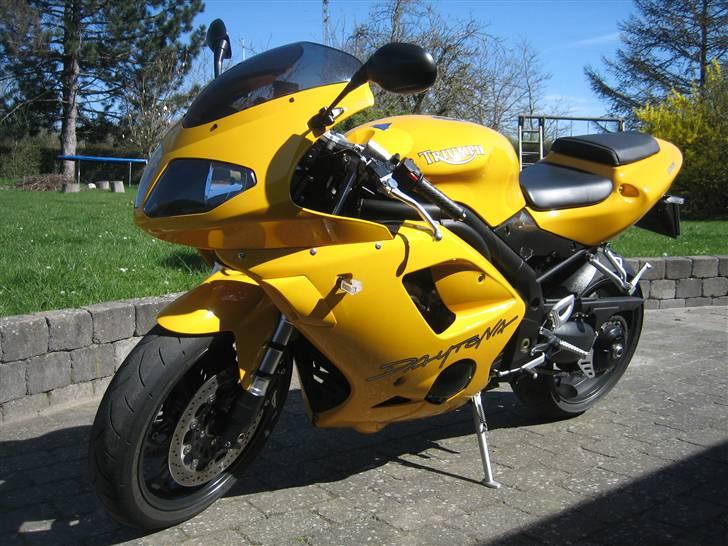 Triumph Daytona 955i(SOLGT) billede 1