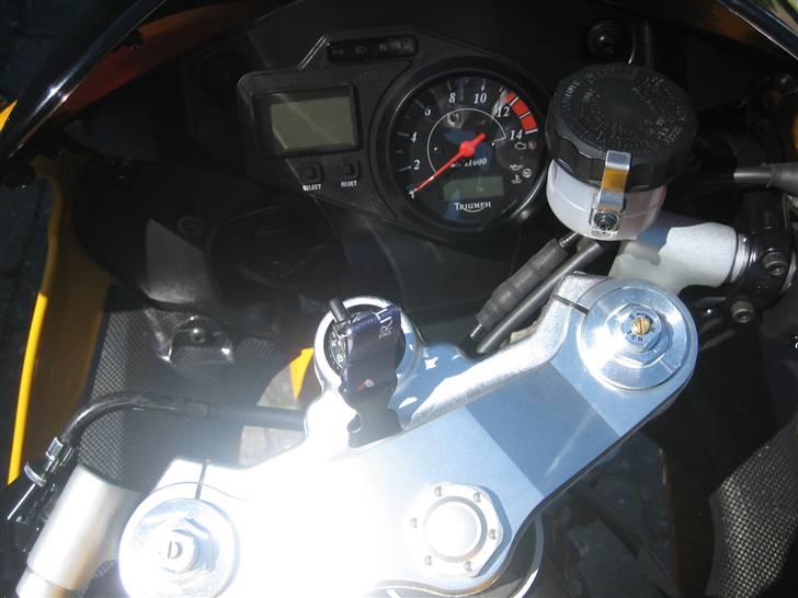 Triumph Daytona 955i(SOLGT) billede 8