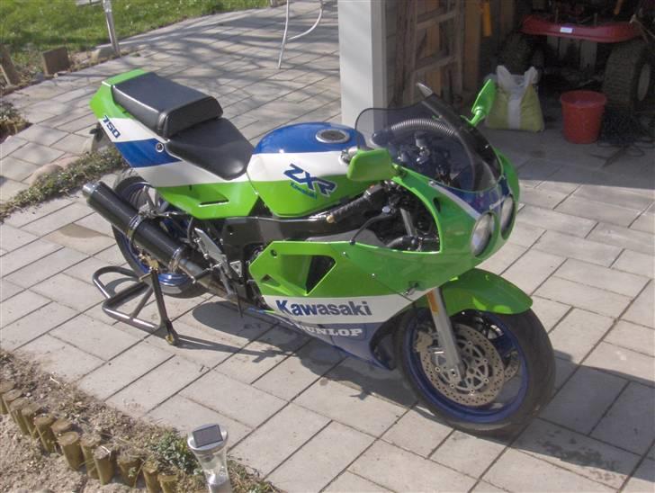 Kawasaki zxr 750 H1 Solgt billede 7