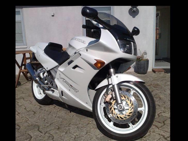 Honda VFR 750F [SOLGT] billede 6