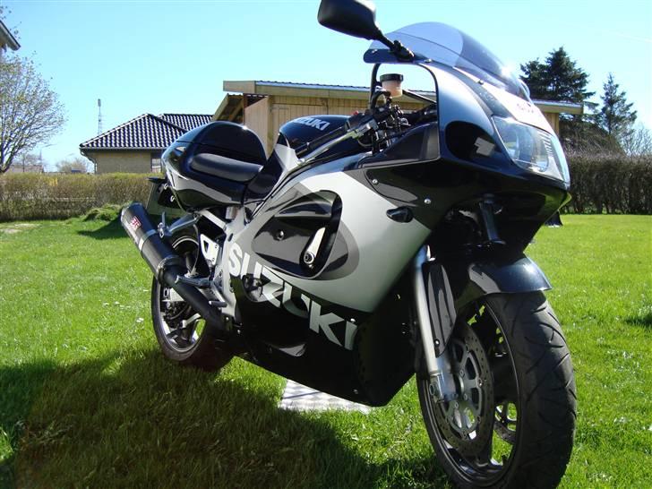 Suzuki GSX 600 R billede 3