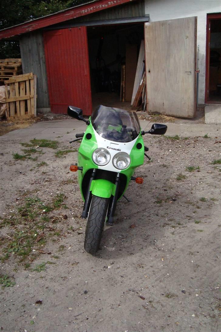 Kawasaki ZXR 750 H1 (Ninja) billede 3